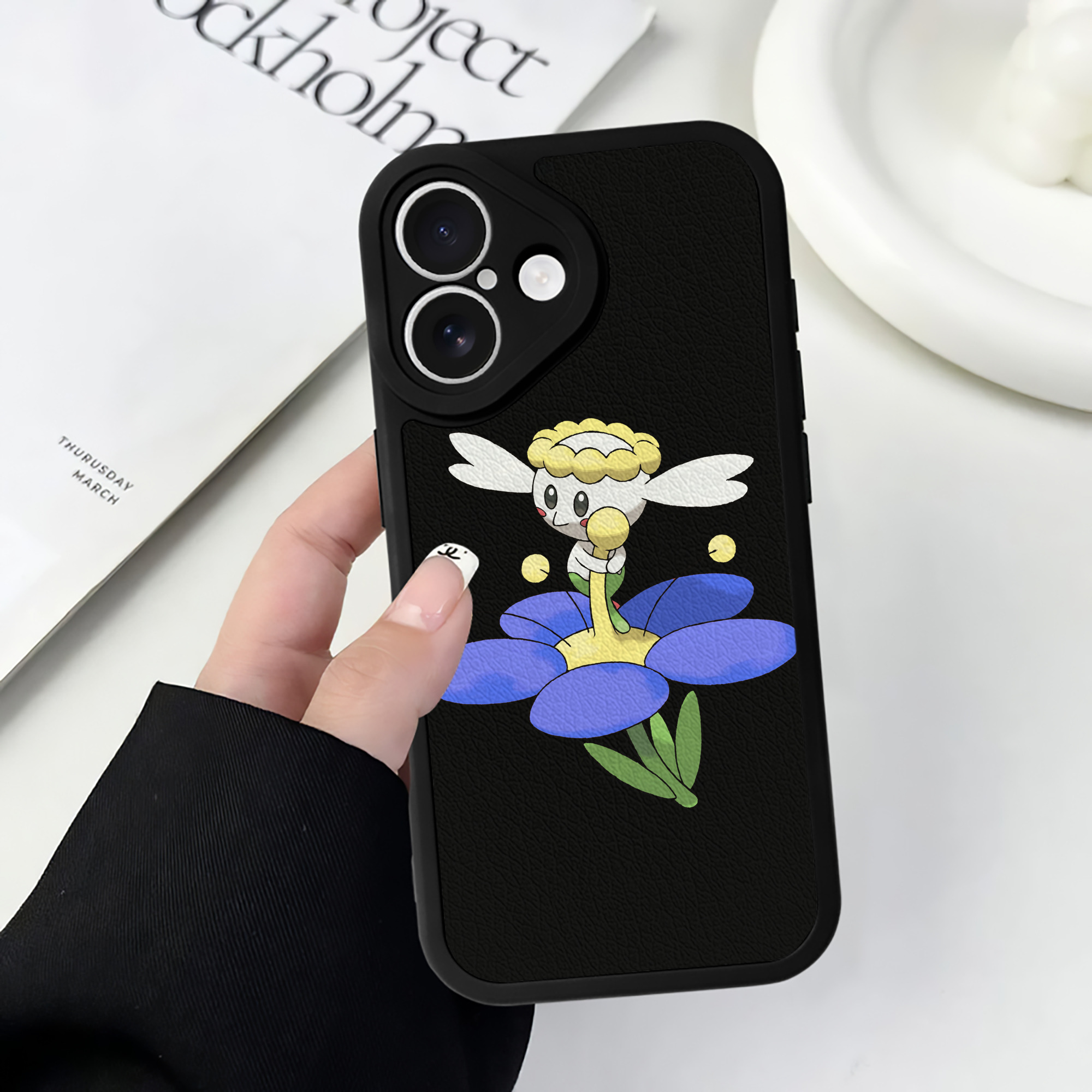 （画像用） ポケットモンスター Pokémon 【iPhone 16シリーズ対応】シリコンスマホケース（レザー調） 材質：シリコン